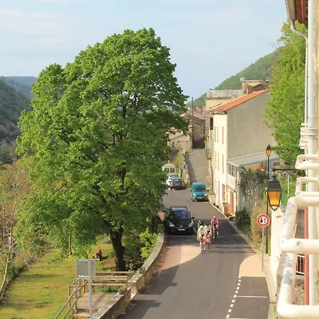 De Les Montagnes