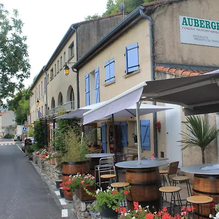 De Les Montagnes Bed & Breakfast